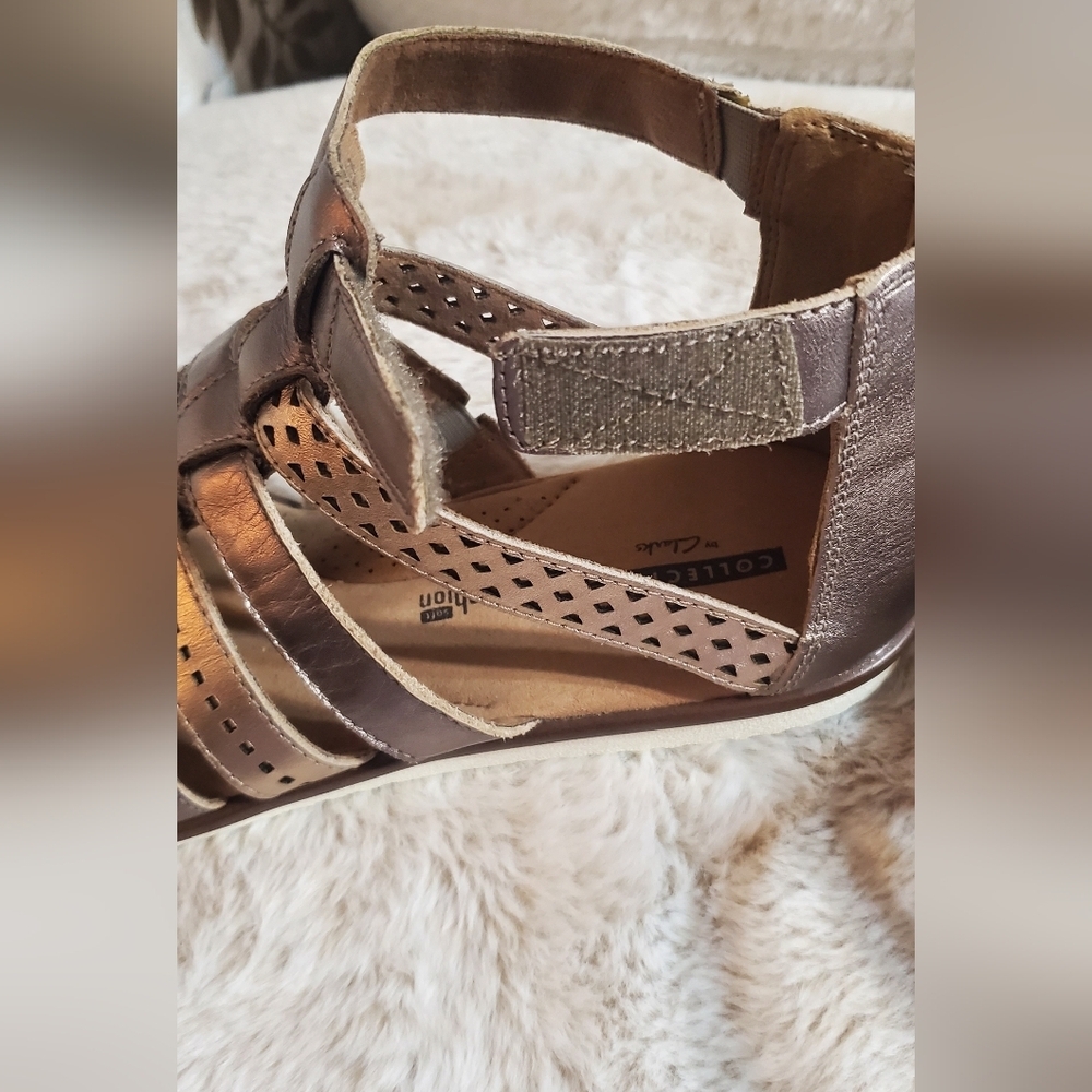 Clarks Women's Kele Lotus Gold Cushion Sole Gladiator Sandals. Sz 71/2 Like New - Picture 6 of 10